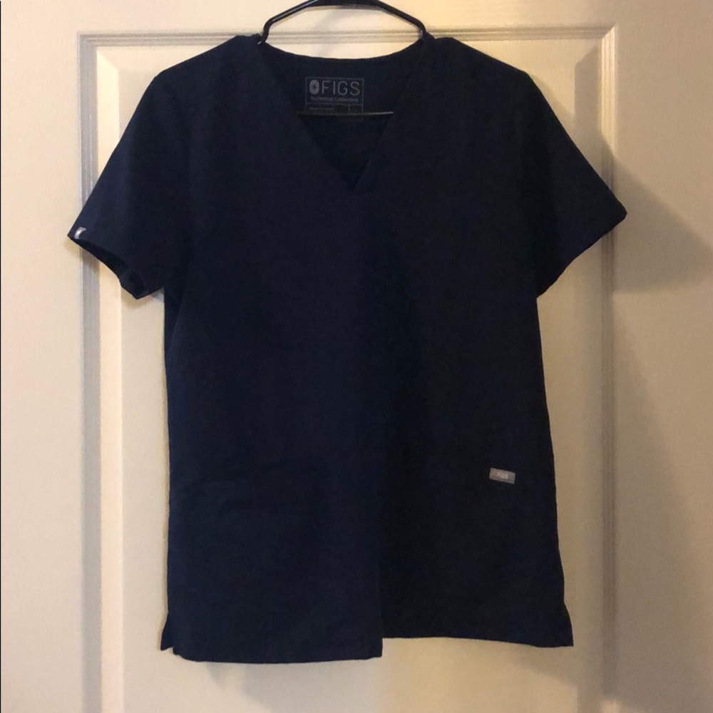 Figs scrub top